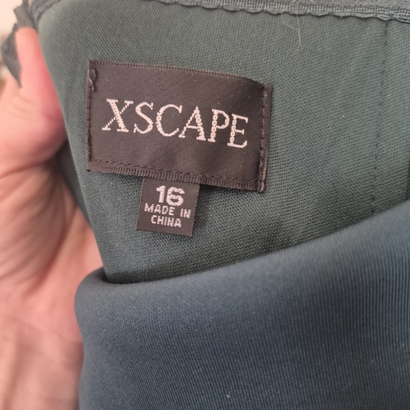 Xscape One Shoulder Green Dress - Picture 3 of 4